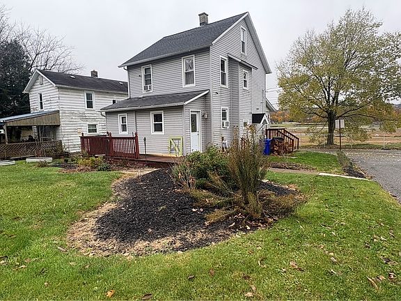 4th image of 36 Leet Ave