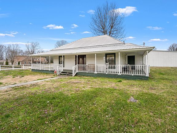 4th image of 448 Elora Rd