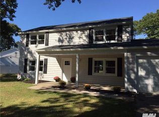 29 Sheppard Ln, Stony Brook, NY 11790