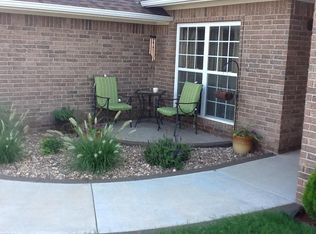 1817 Cougar Cir, Altus, OK 73521