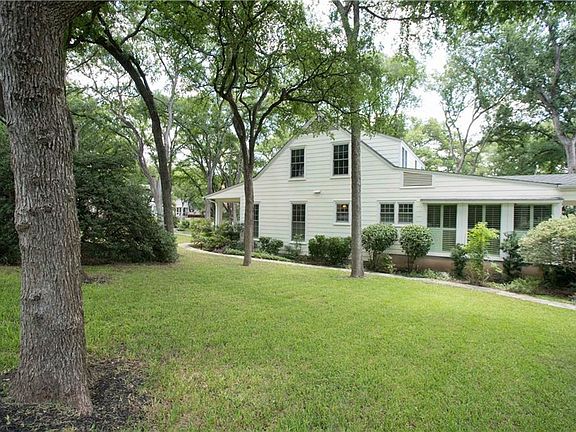 3rd image of 2203 Griswold Ln