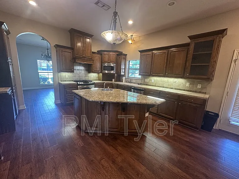 2 Baylee Dr — Photo 5