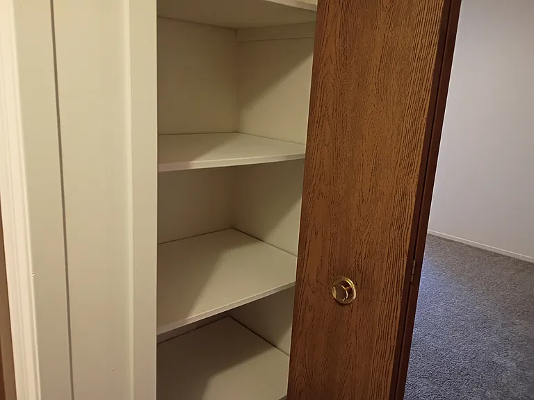 Prentiss Pointe Apartments — Photo 301