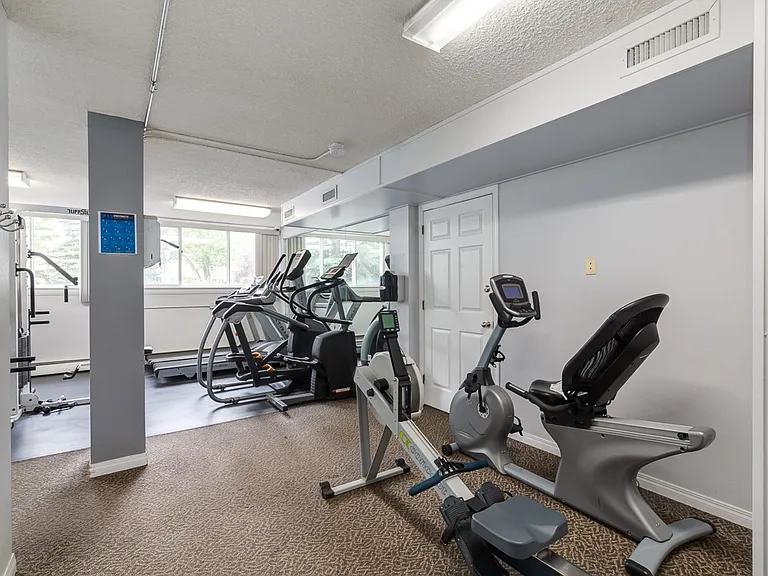 9700 Bonaventure Dr SE — Photo 63