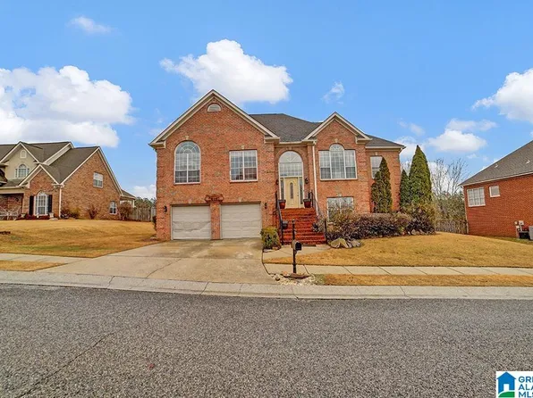 1104 Old Cahaba Cir, Helena, AL 35080