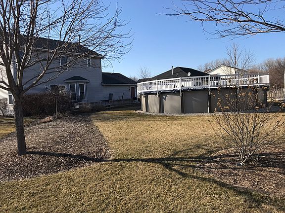 2nd image of 5718 Landcaster Cir