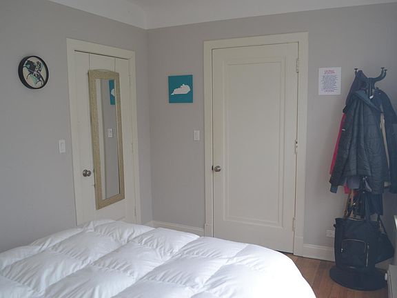 5th image of 2321 N Rockwell St APT 1C