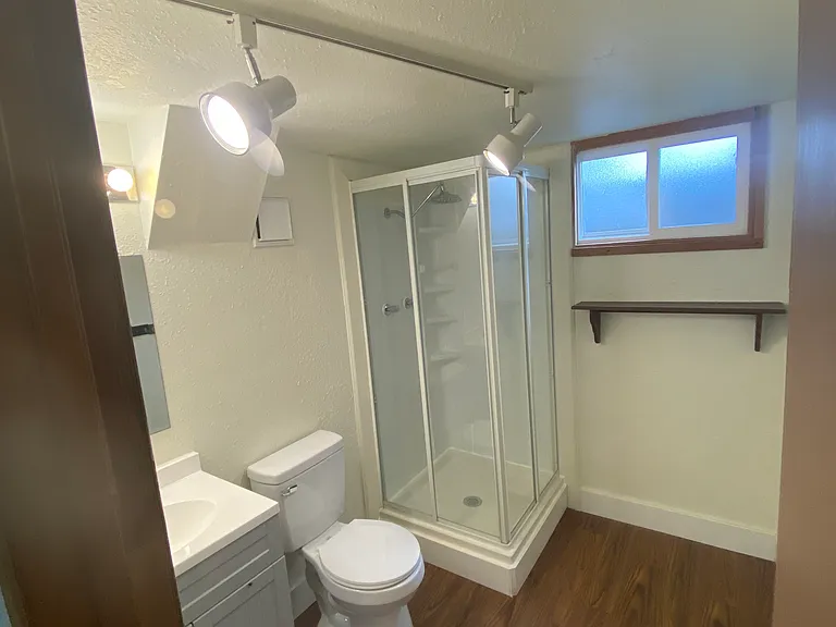 Downstairs bathroom for bedrooms 4, 5, & 6