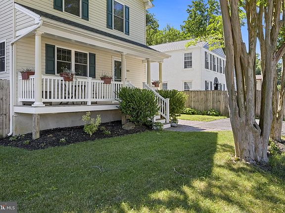 4th image of 1635 Fairhill Dr