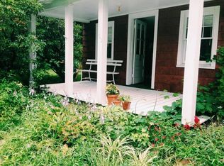 182 Maple Hill Rd, Huntington, NY 11743