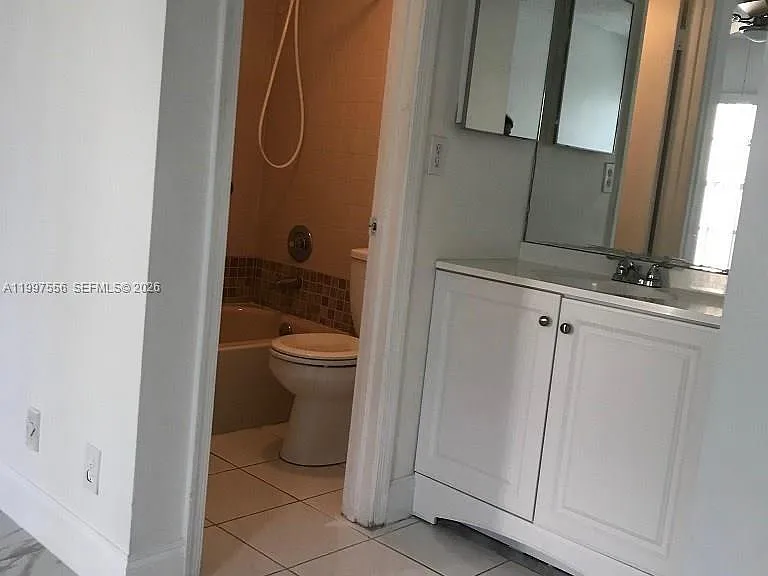 10165 Twin Lakes Dr #23-F — Photo 8