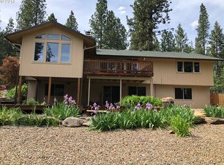 62179 Starr Ln, La Grande, OR 97850