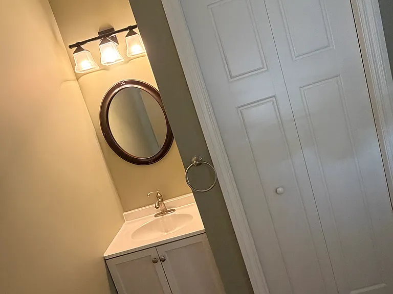 817 Pine Grove Ave #1 — Photo 4