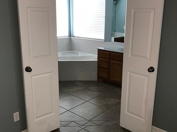 Entrance to Master Bathroom