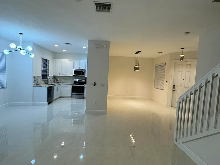 10941 Bitternut Hickory Ln — Photo 14