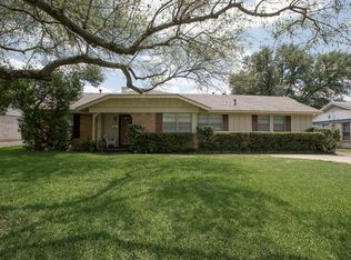 3530 Morningstar Ln, Farmers Branch, TX 75234