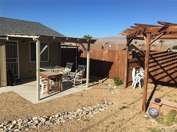 3rd image of 2090 Coronado Dr