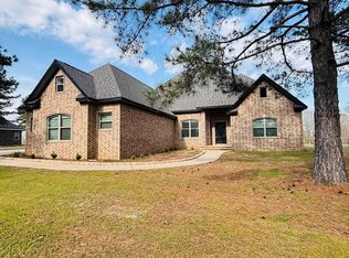 5624 Shore Dr, Hensley, AR 72065