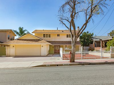 5703 Parkmor Rd, Calabasas, CA, 91302