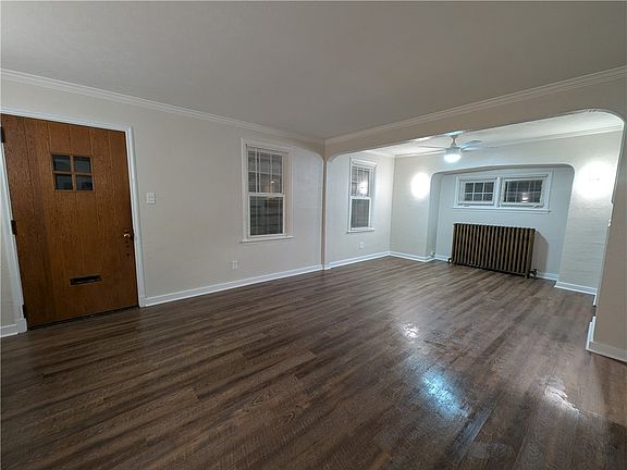 3rd image of 4118 Cloverlea St