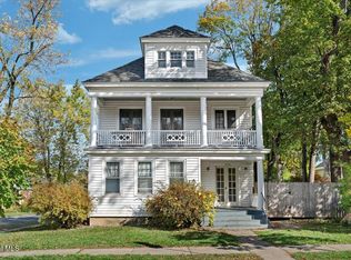 576 Providence St, Albany, NY 12208