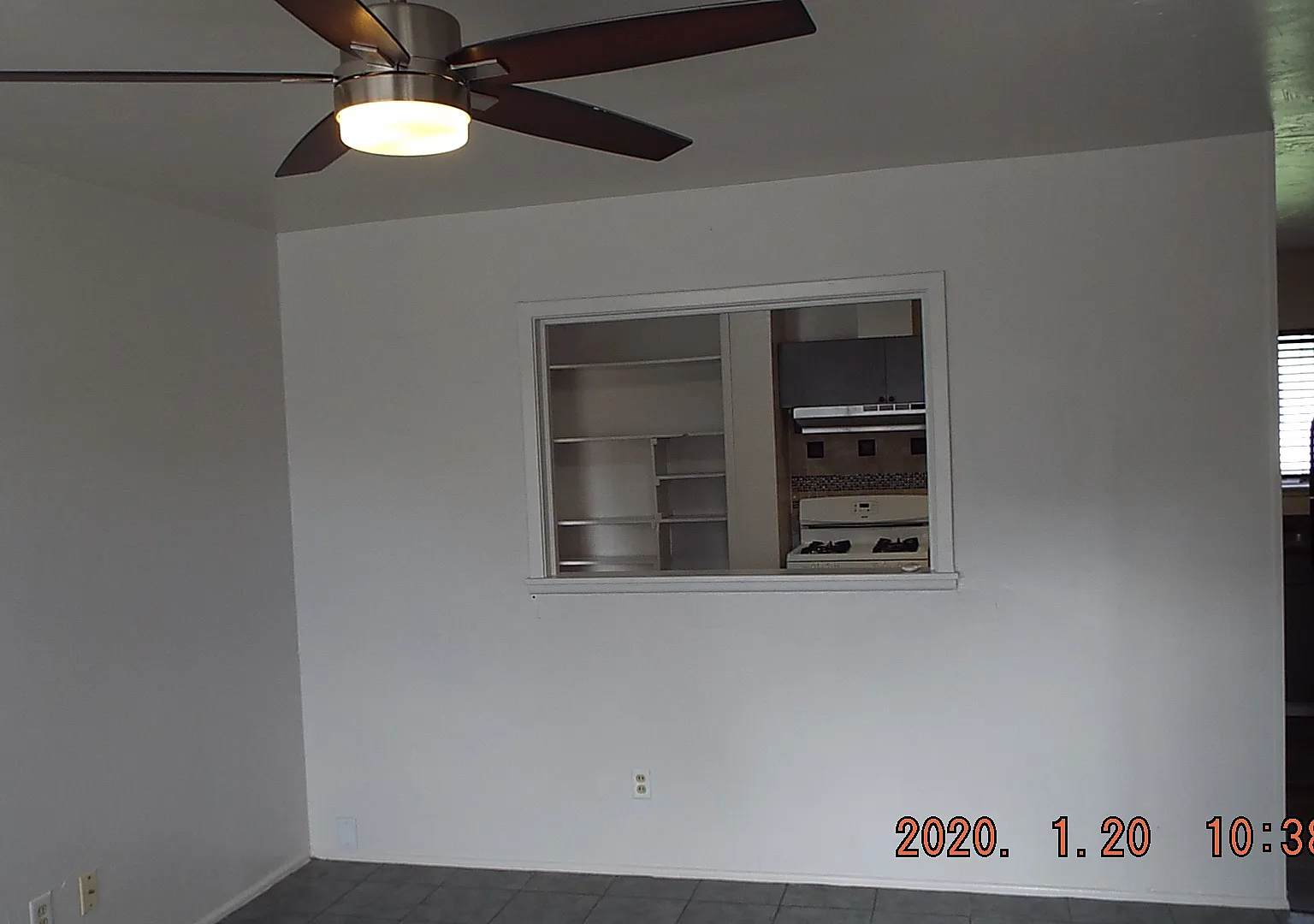 3 bed, 936 sqft, $1,395 — Photo 3