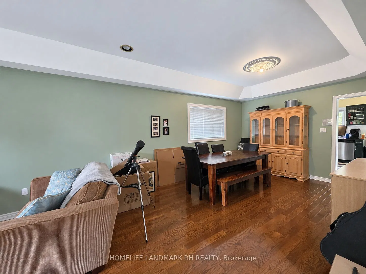 5 bed, $3,700 — Photo 4