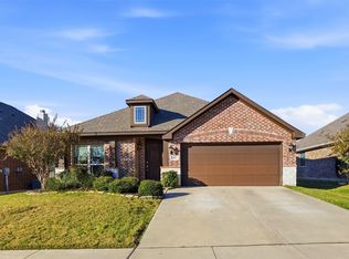 402 Shirley Dr, Alvarado, TX 76009