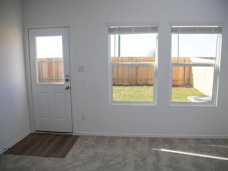 1127 Catfish Ln — Photo 14