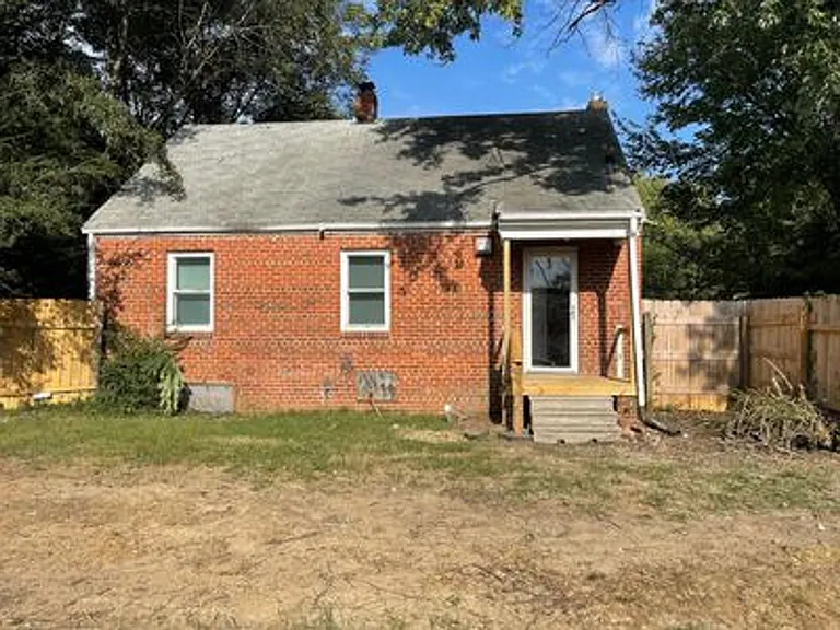 5112 Lochaven Ave — Photo 11