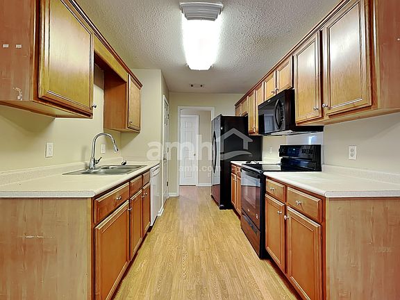 3rd image of 509 Dresler Rd