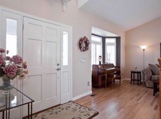 9006 Forrest Dr, Highlands Ranch, CO 80126