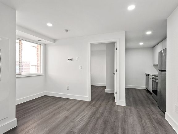3rd image of 6701 & 6707 14th St NW #1401-202