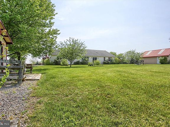 5th image of 301 Shed Rd