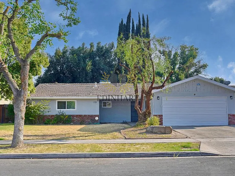 5276 E Inyo St — Photo 1