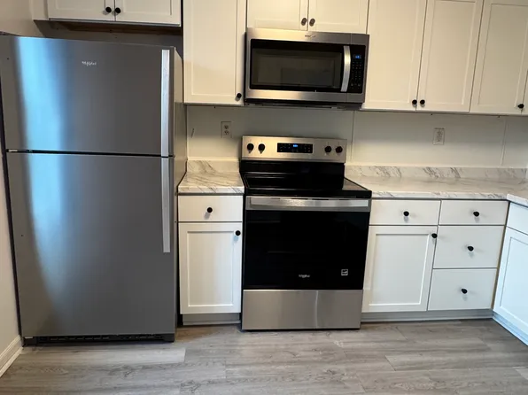 317 Stone Brook Pl, Dover, DE 19904