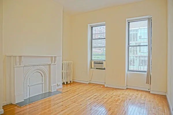 Rented by Compass | media 13