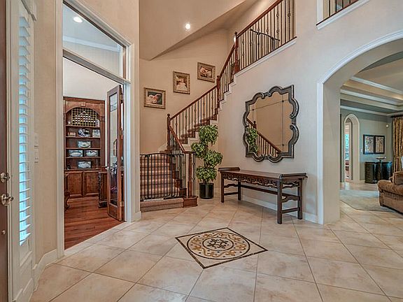 4th image of 19 Bessdale Ct