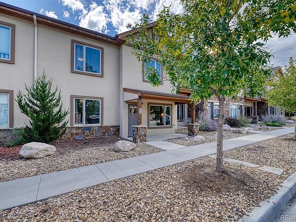 3rd image of 219 Summitview Lane
