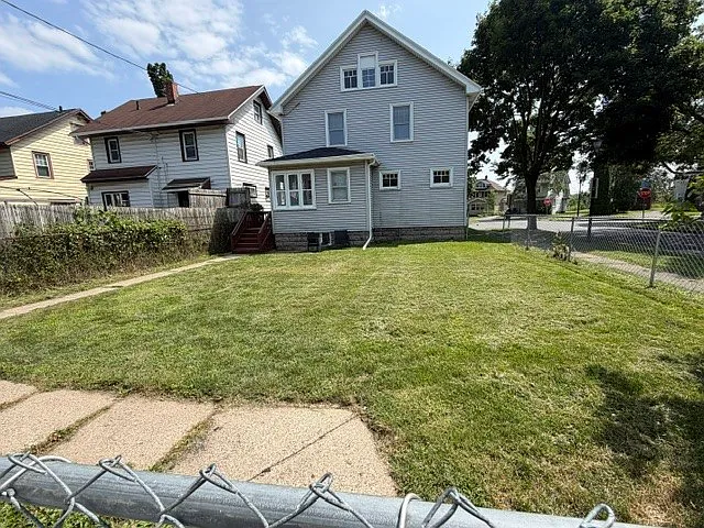 144 Devon Rd — Photo 20