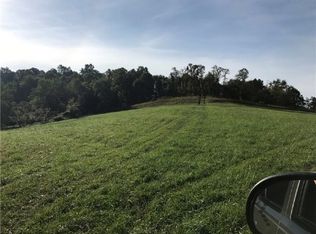 Cardinal Ln, Williamstown, WV 26187