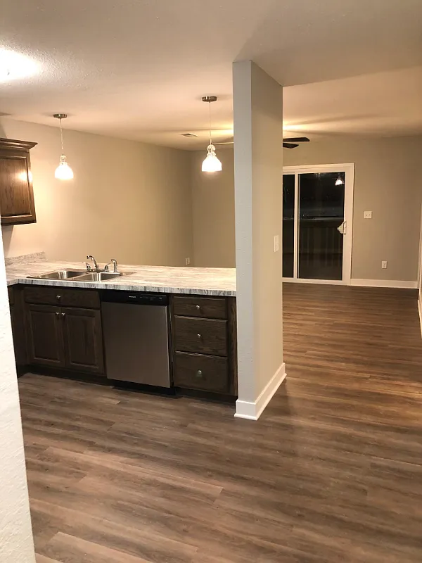 Building Photo - 1068 Mace Rd #10