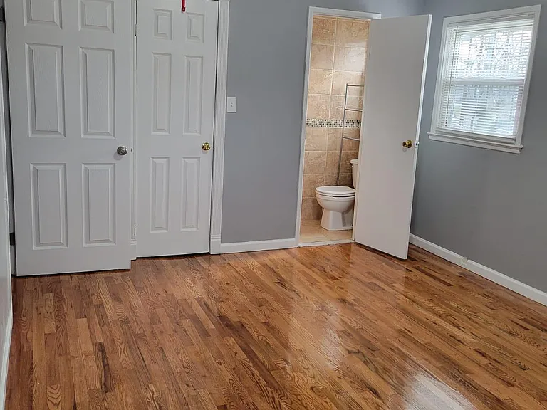 23121 147th Ave #1 — Photo 1