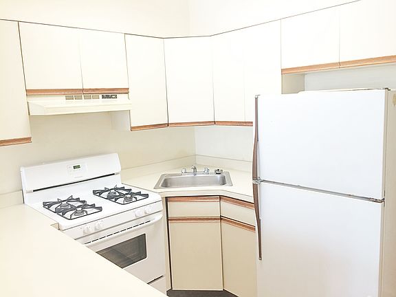 4th image of 62 Norman Ave APT 2A