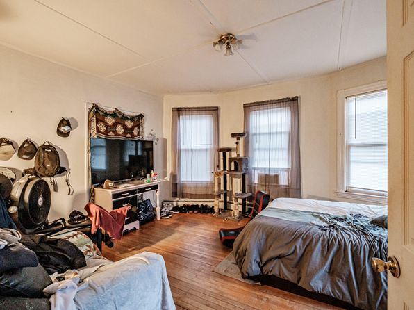 lewiston-maine-211038534 picture