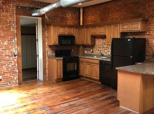 114 Main St #4, Cedar Falls, IA 50613