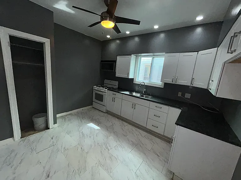 21 Butler Ave #1 — Photo 7