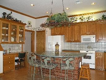2nd image of 9300 Allison Ln