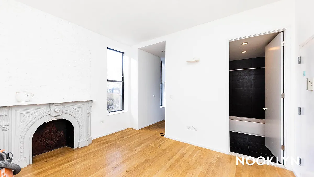 Building Photo - 126 Herkimer St #2A