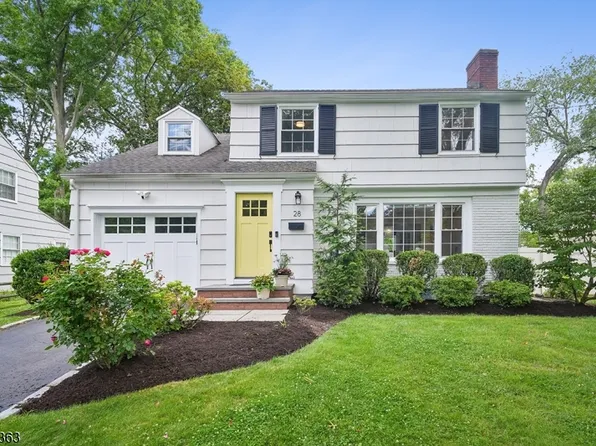 28 CANTERBURY LANE, Millburn Twp., NJ 07078